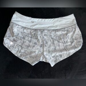 Lululemon Speed-up shorts 2.5